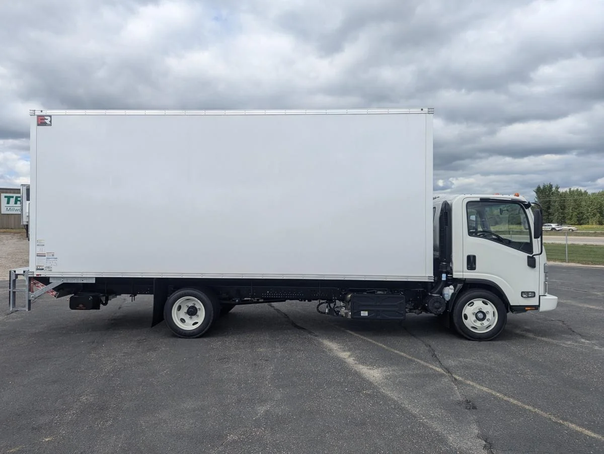2024 Hino in Sauk Rapids, MN — photo 6