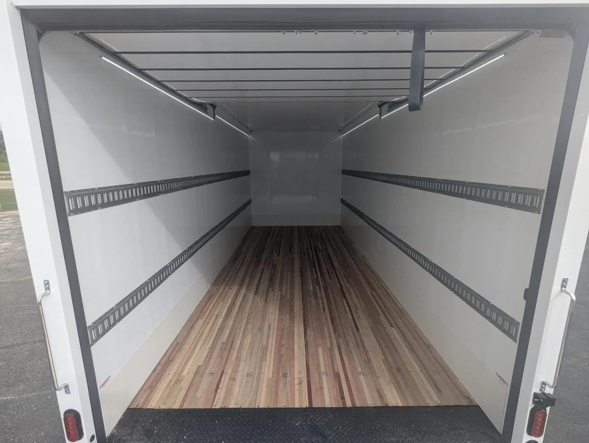 2024 Hino in Sauk Rapids, MN — photo 10