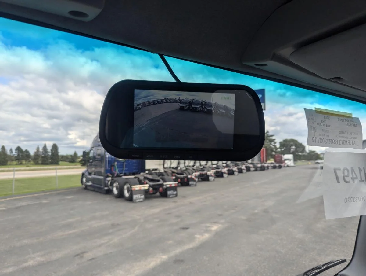 2024 Hino in Sauk Rapids, MN — photo 14