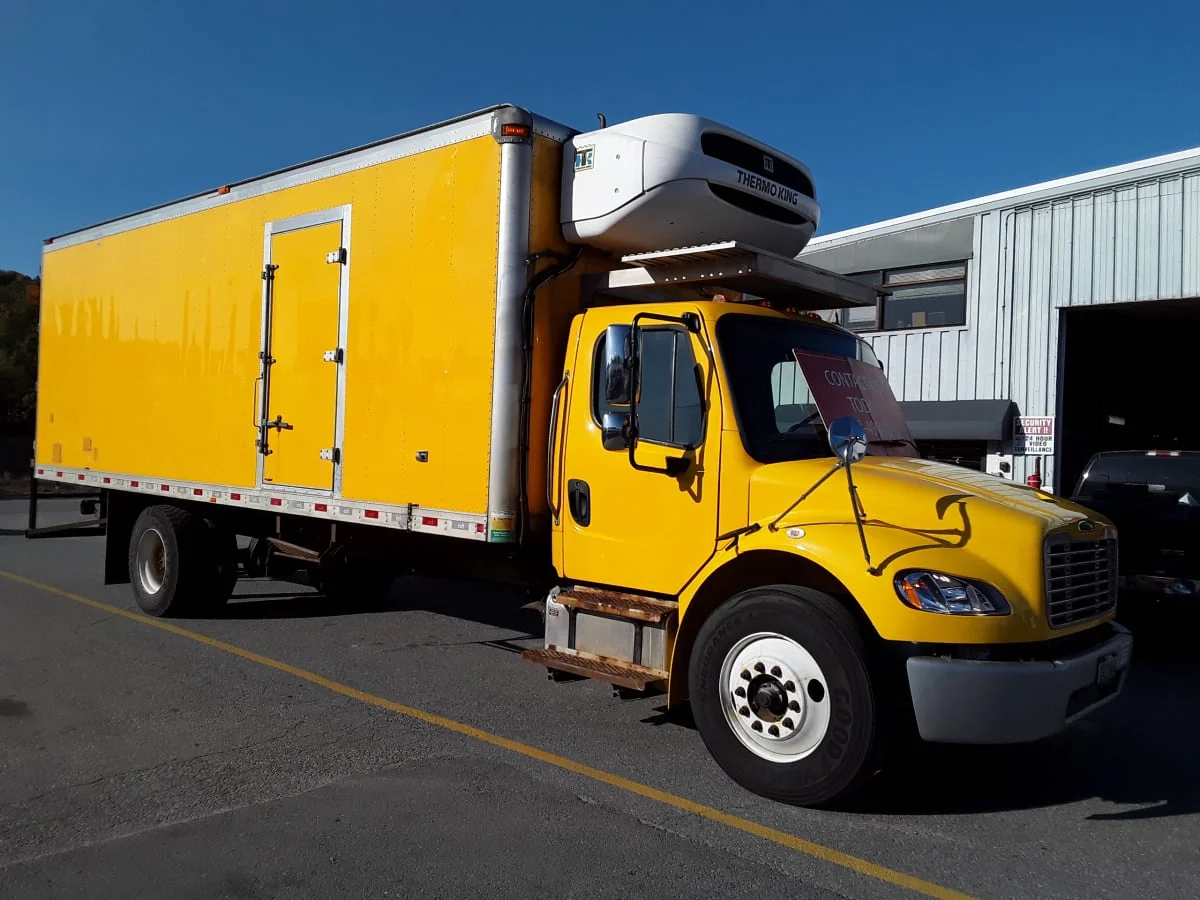 2019 Freightliner M2 106 in Salisbury, MA — photo 3