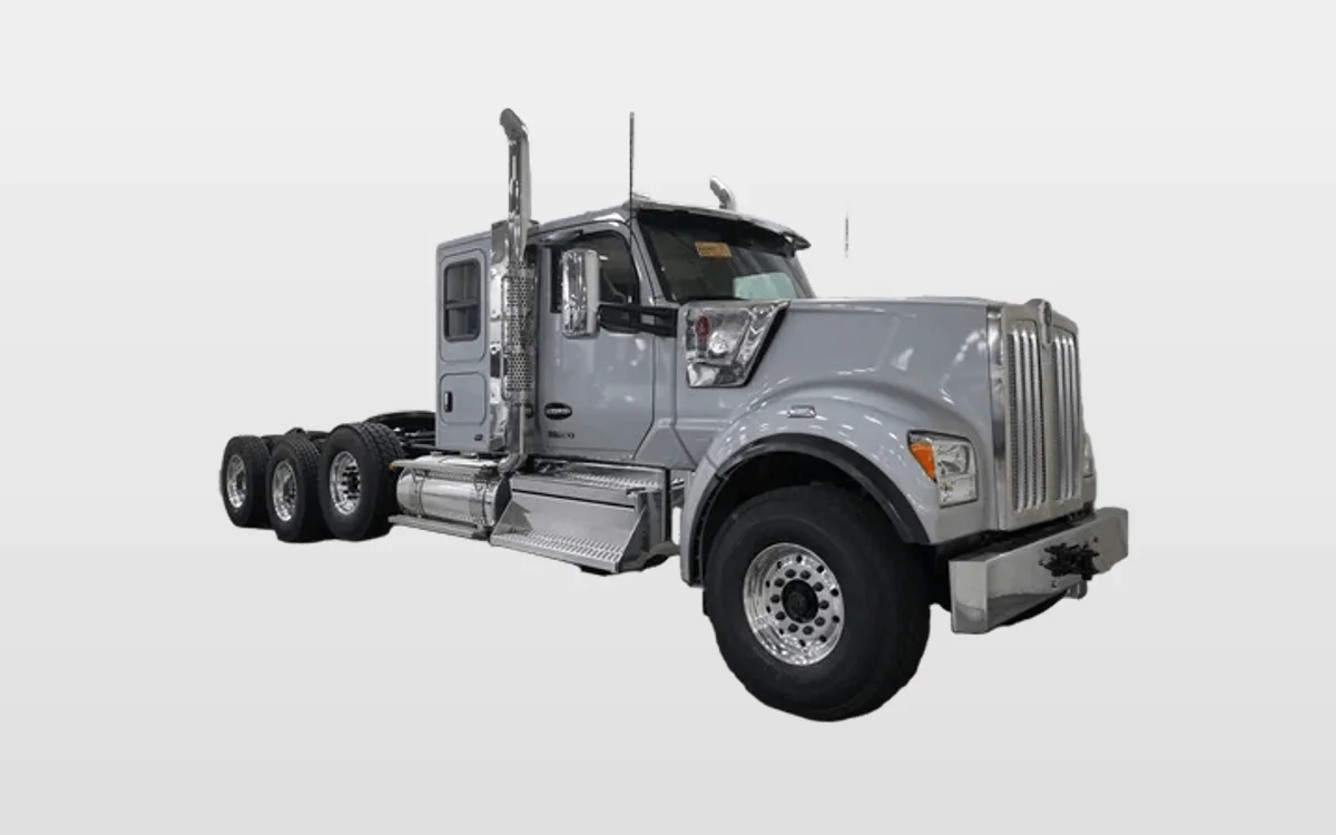 2027 Kenworth W990 - image 1