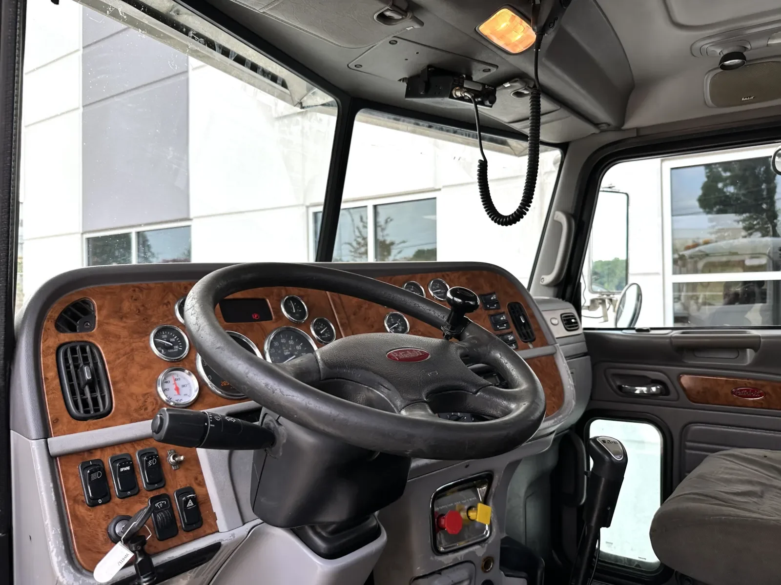 2006 Peterbilt 379 in Greer, SC — photo 15