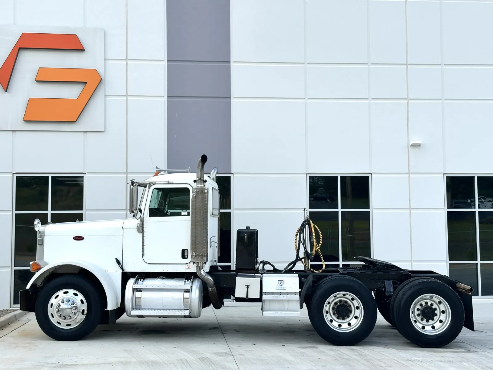2006 Peterbilt 379 in Greer, SC — photo 4