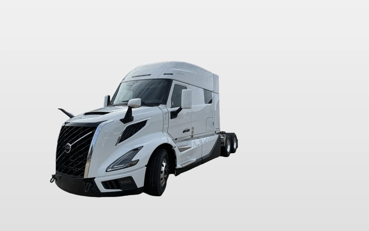 2025 Volvo - image 1