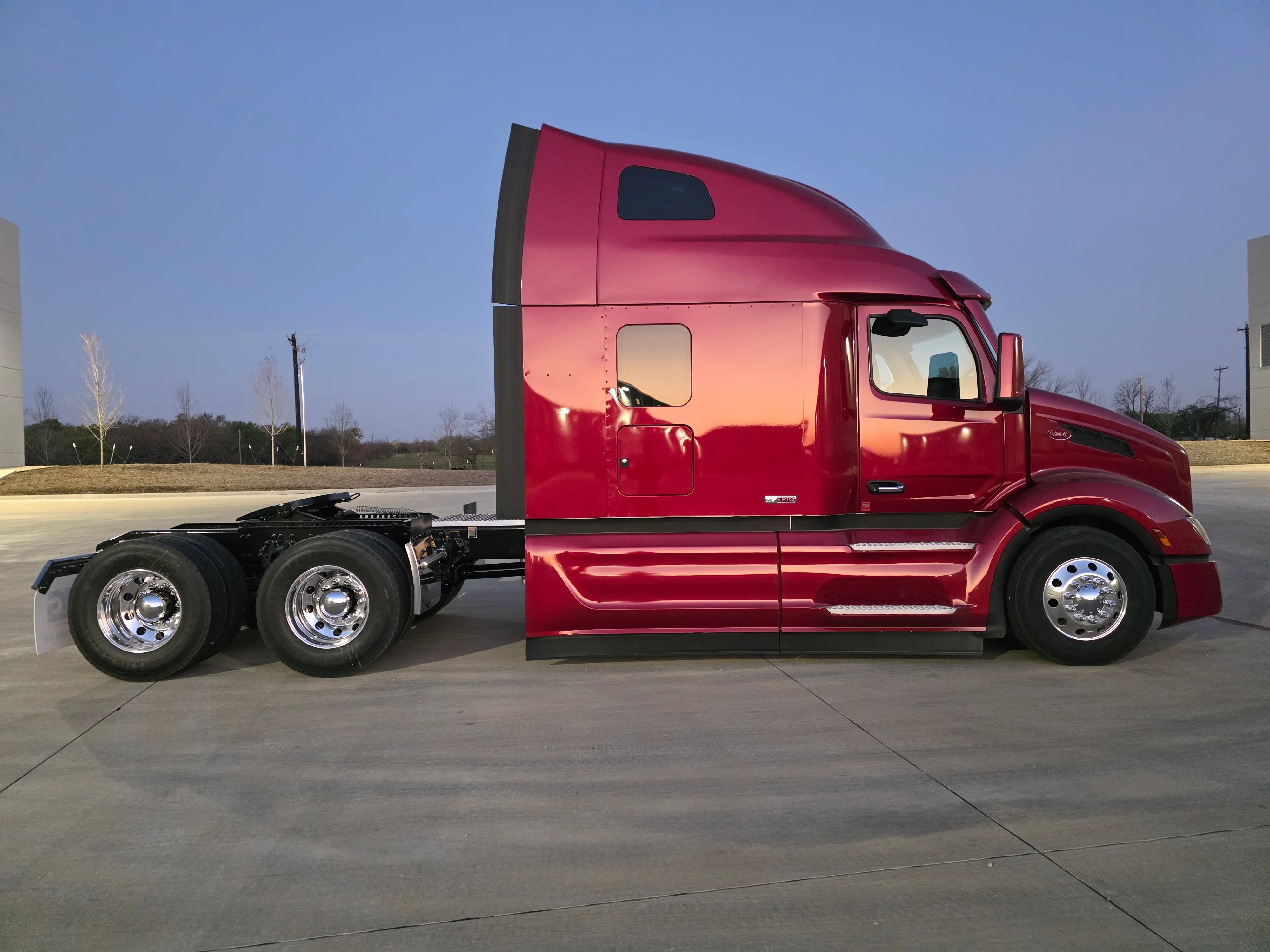 2027 Peterbilt 579 in Evansville, IN — photo 6