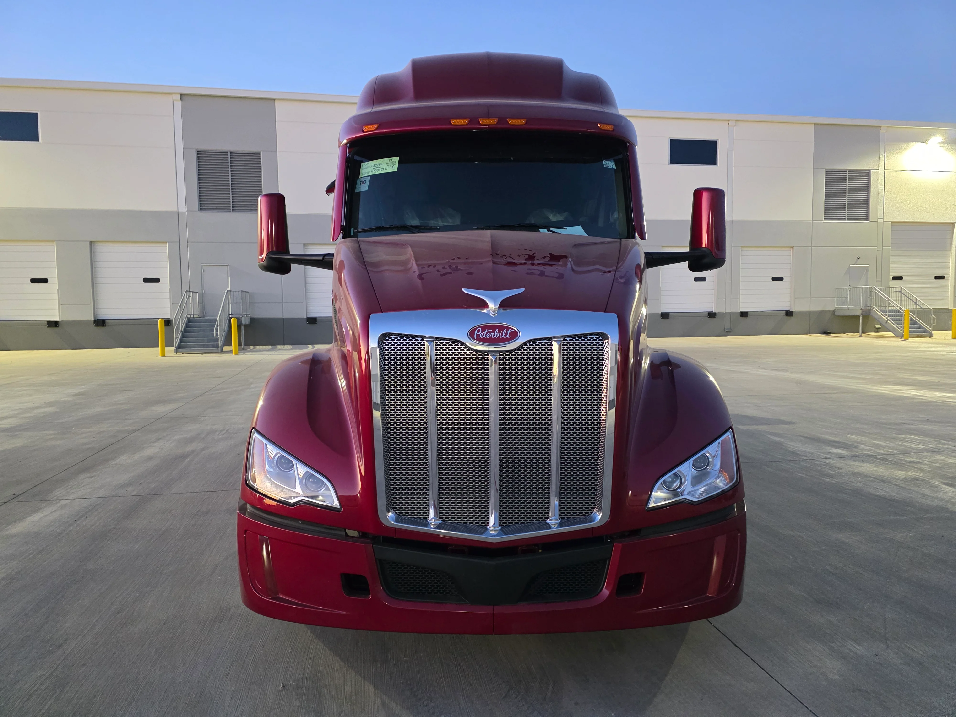 2027 Peterbilt 579 in Evansville, IN — photo 8