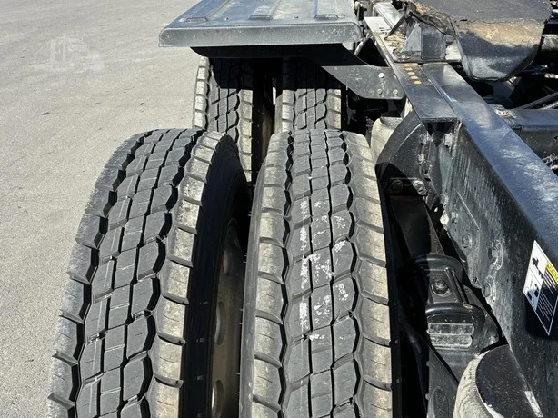 2024 Peterbilt 567 - image 26