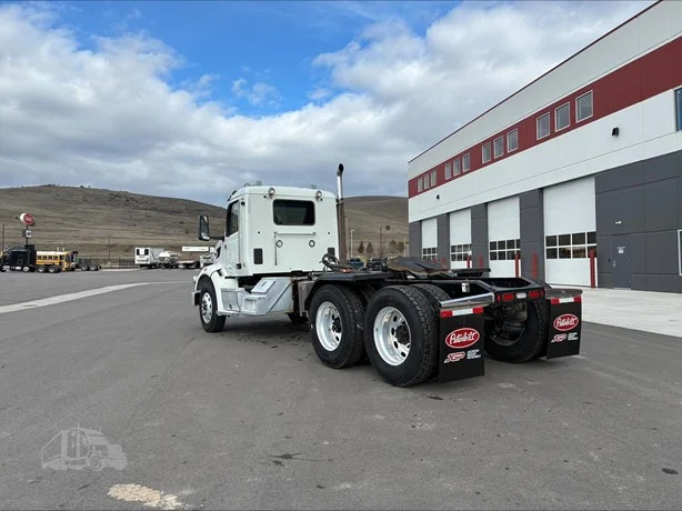 2024 Peterbilt 567 - image 8