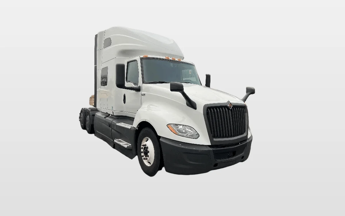 2023 International LT - image 1