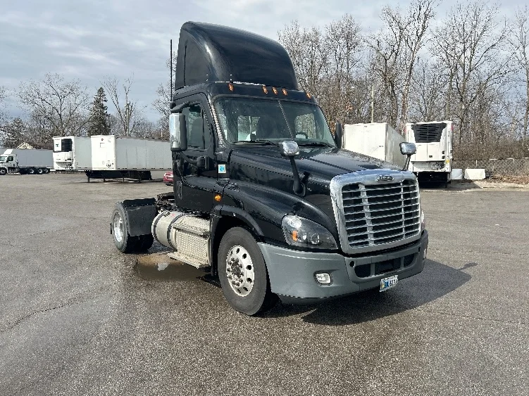 2019 Freightliner Cascadia in Fort Wayne, IN