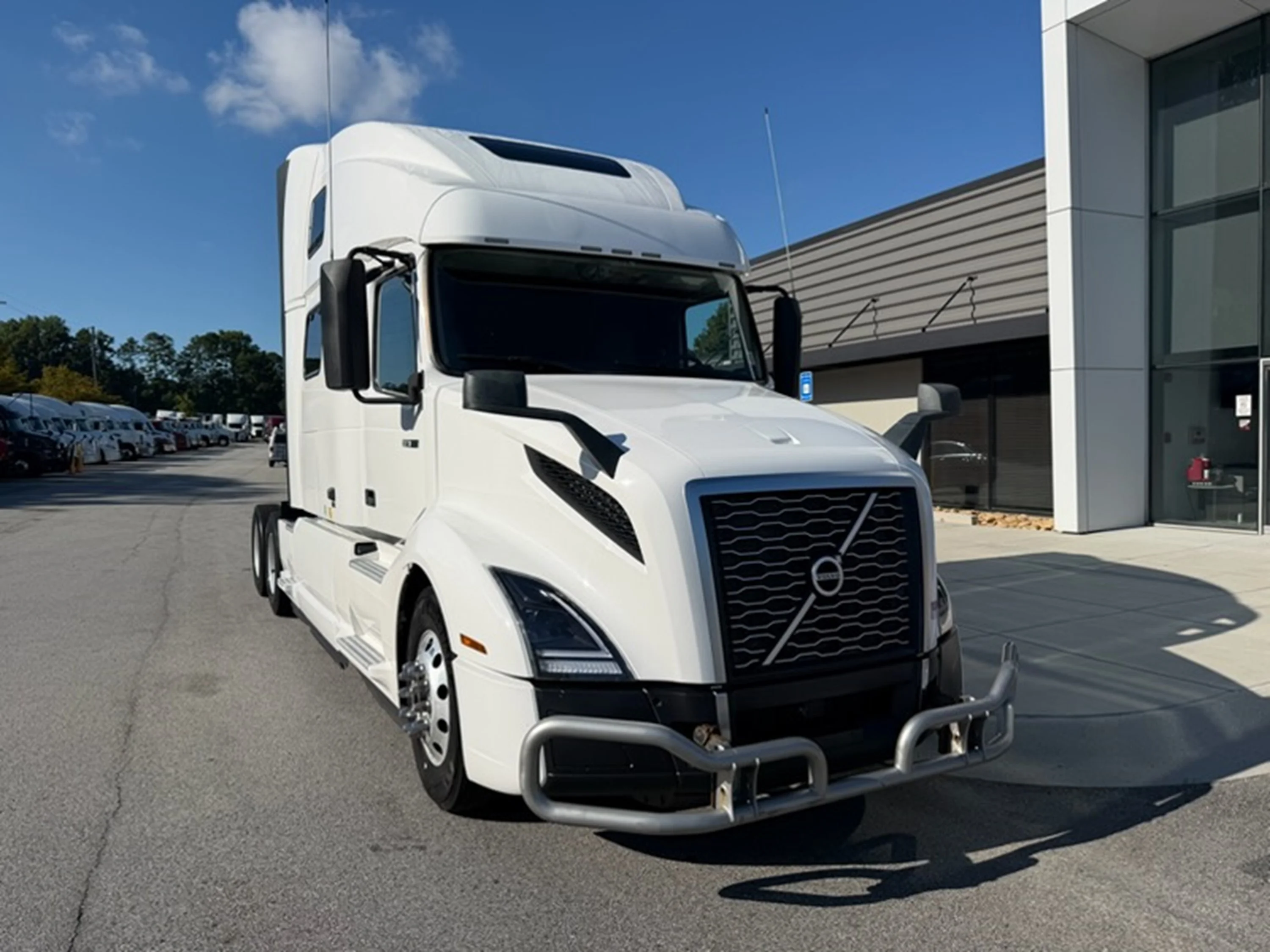 2023 Volvo VNL 860 in Guardian Atlanta