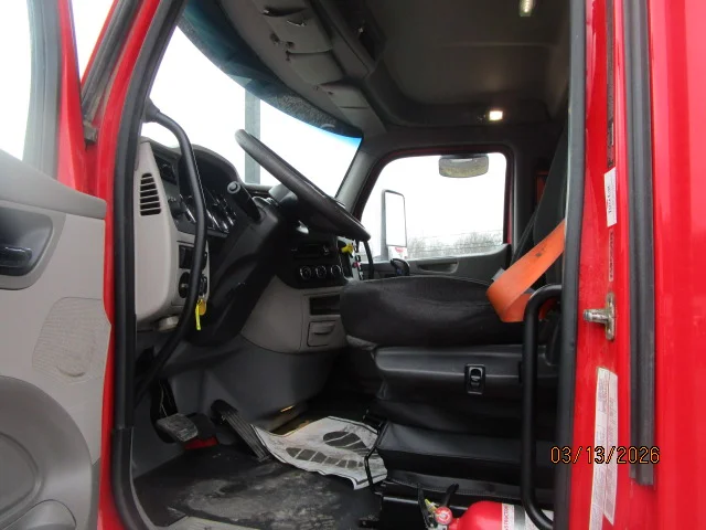 2018 Peterbilt 567 - image 9