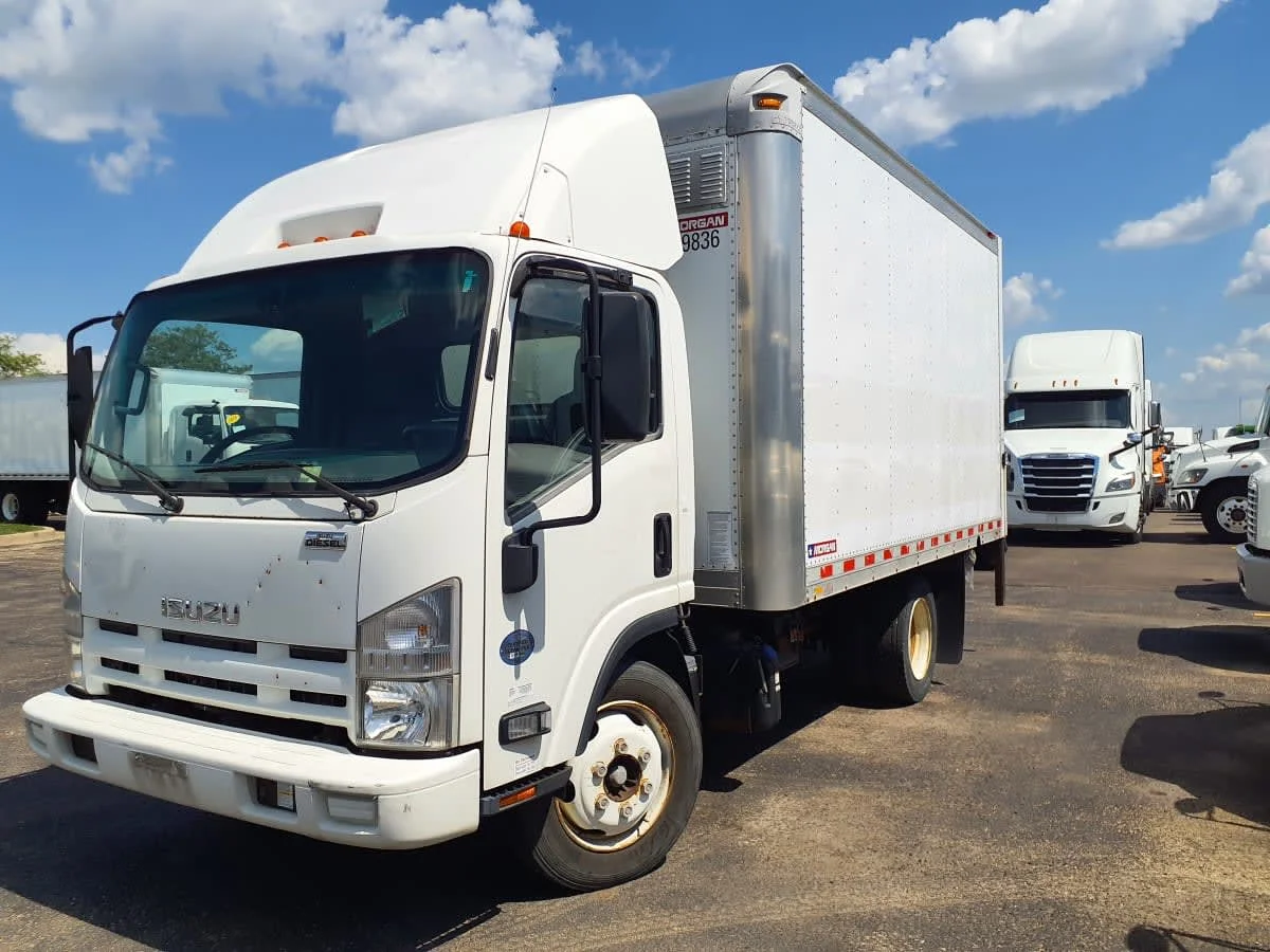 2014 Isuzu NQR in Bolingbrook, IL
