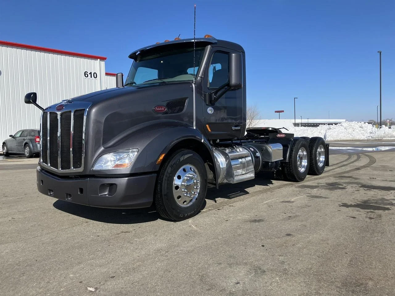 2021 Peterbilt 579 - image 12