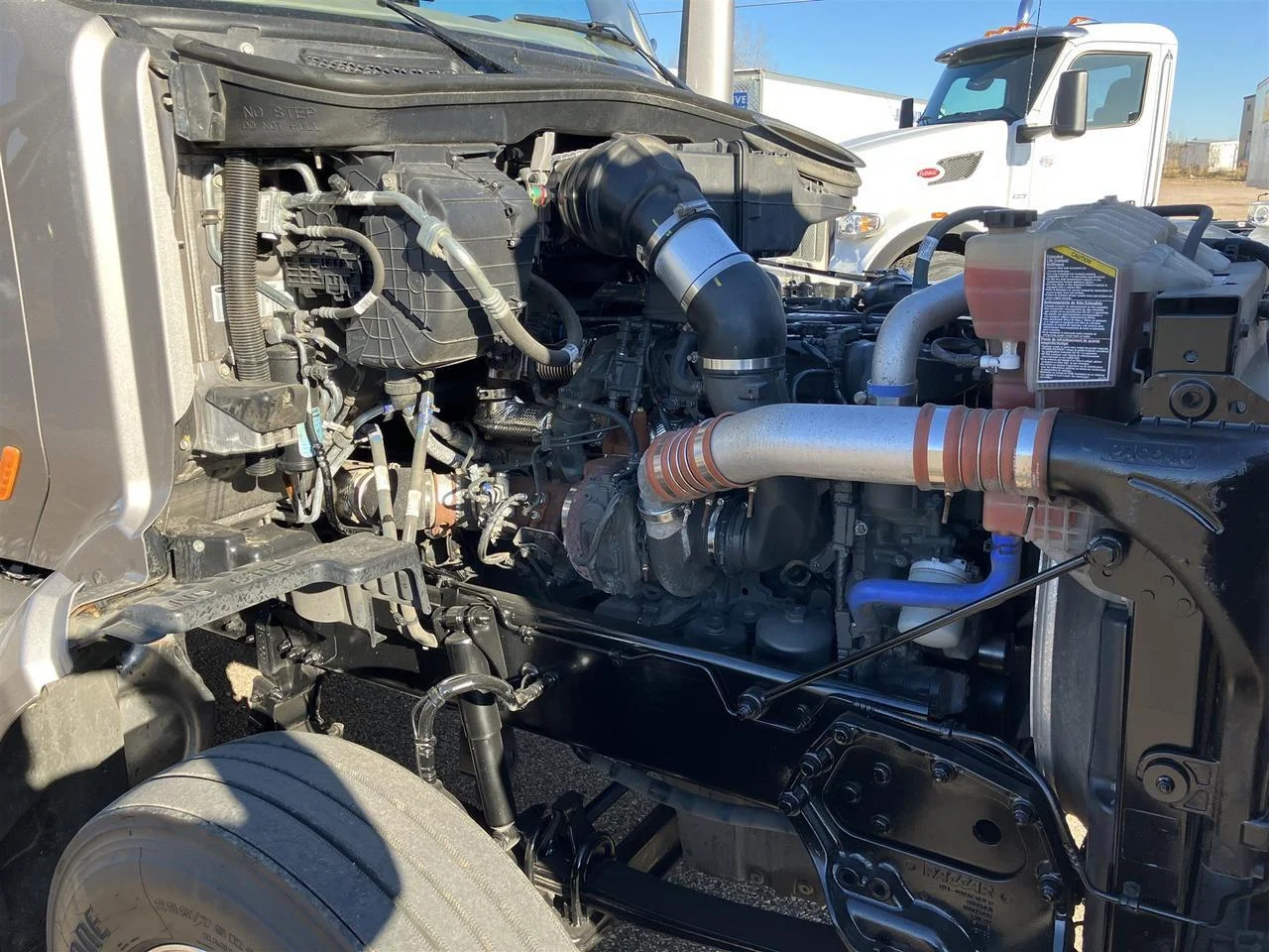 2022 Peterbilt 579 - image 8