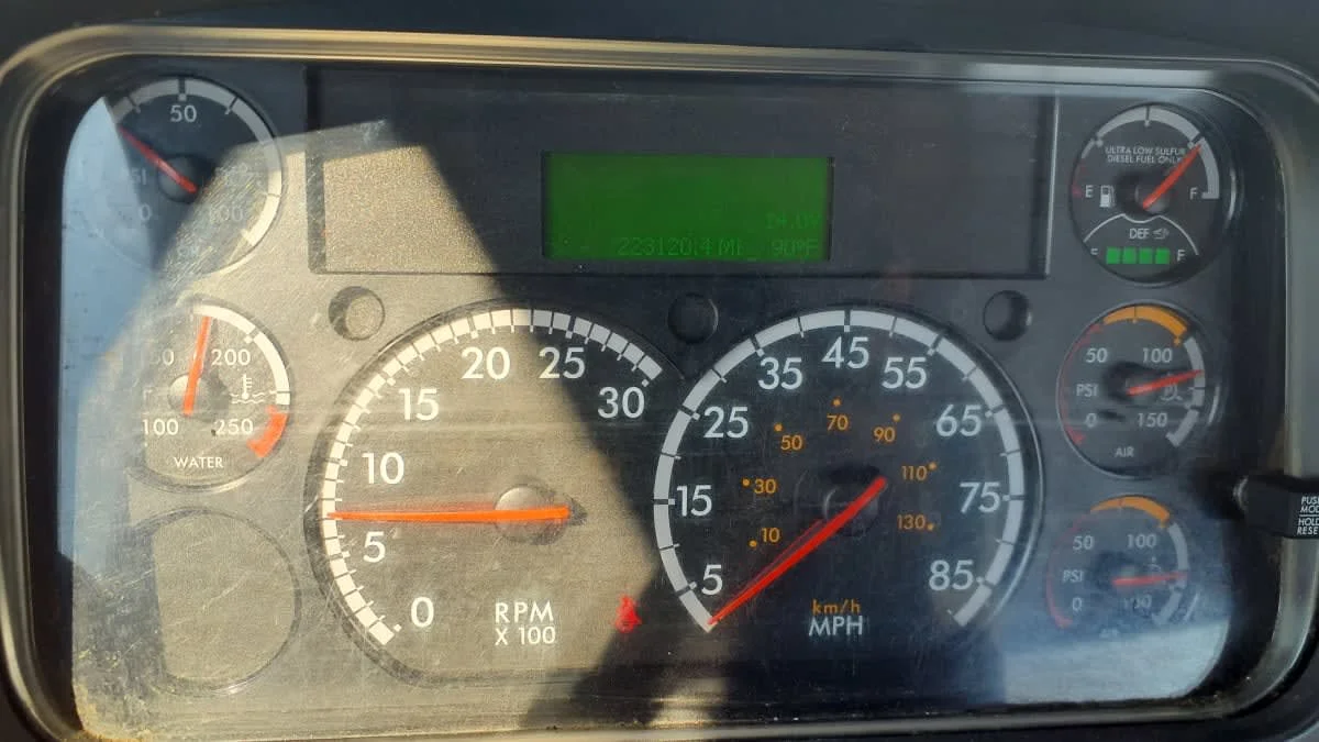 2021 Freightliner M2 106 in Springfield, MA — photo 10