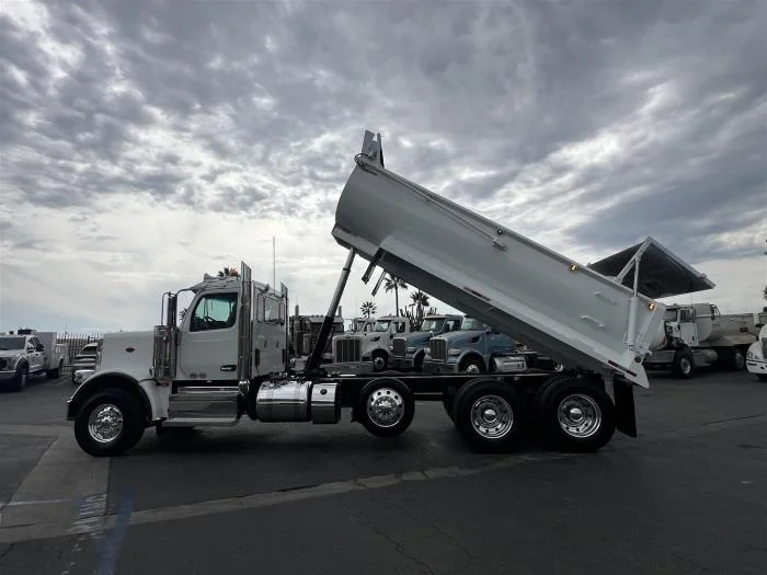 2027 Peterbilt 589 in Sylmar, CA — photo 37