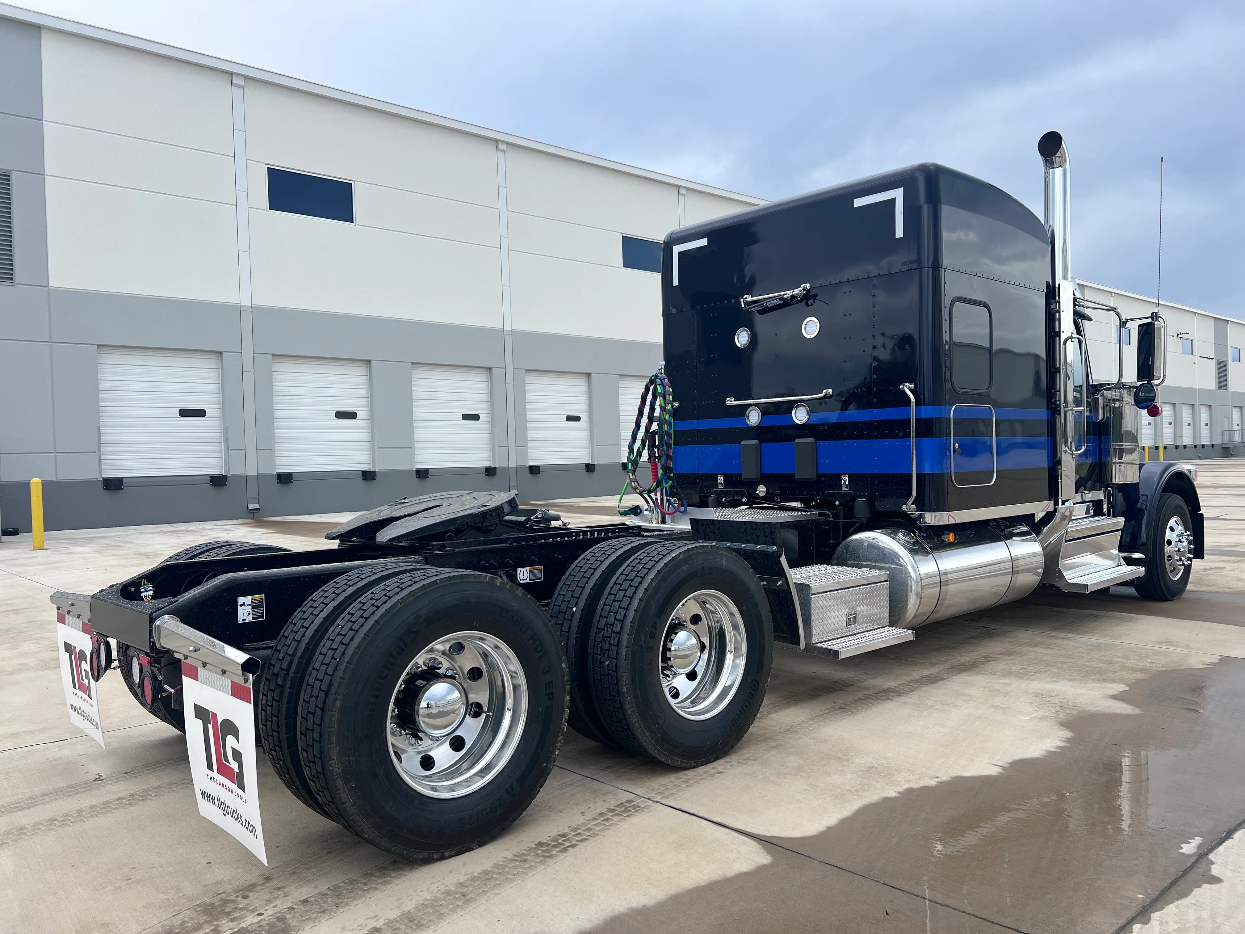 2027 Peterbilt 589 — photo 5