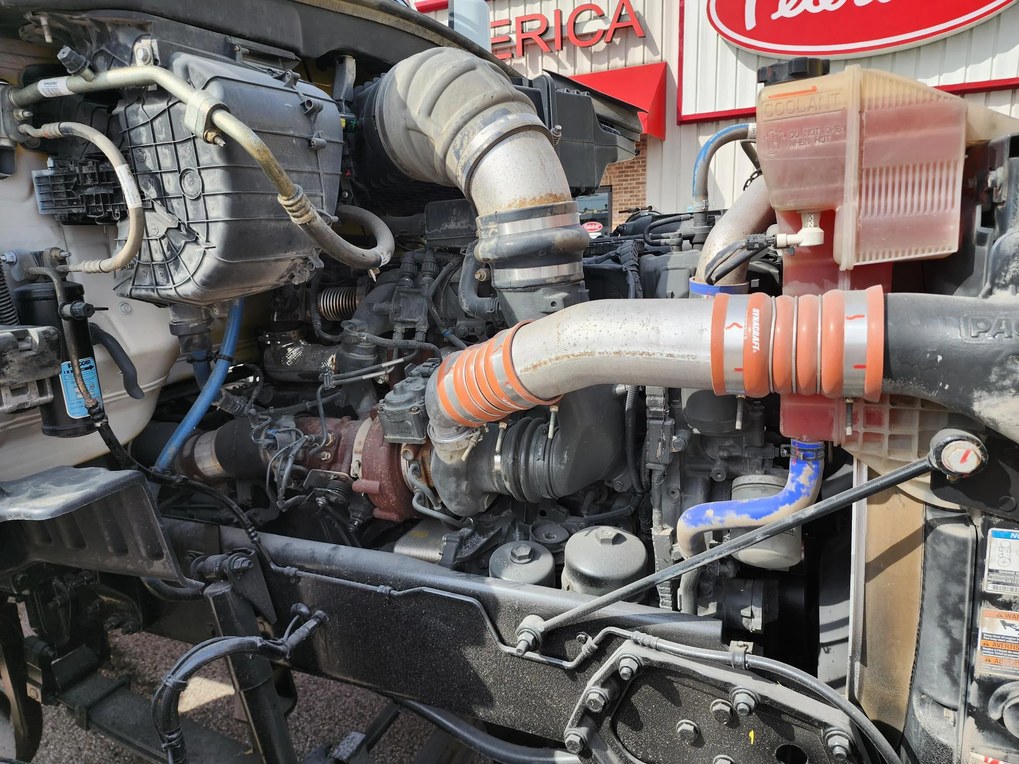 2021 Peterbilt 579 - image 11