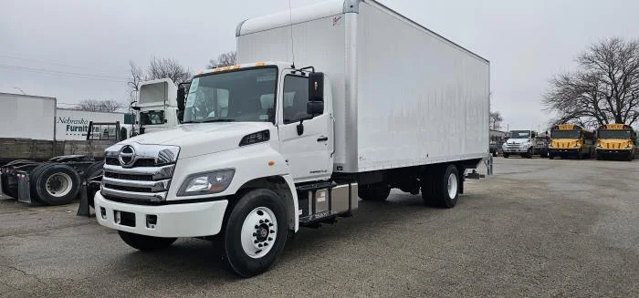 2026 Hino L6 - image 2