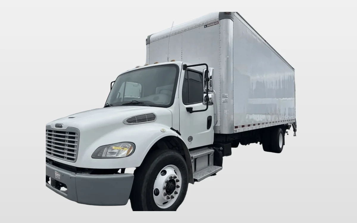 2019 Freightliner M2 106 - image 1