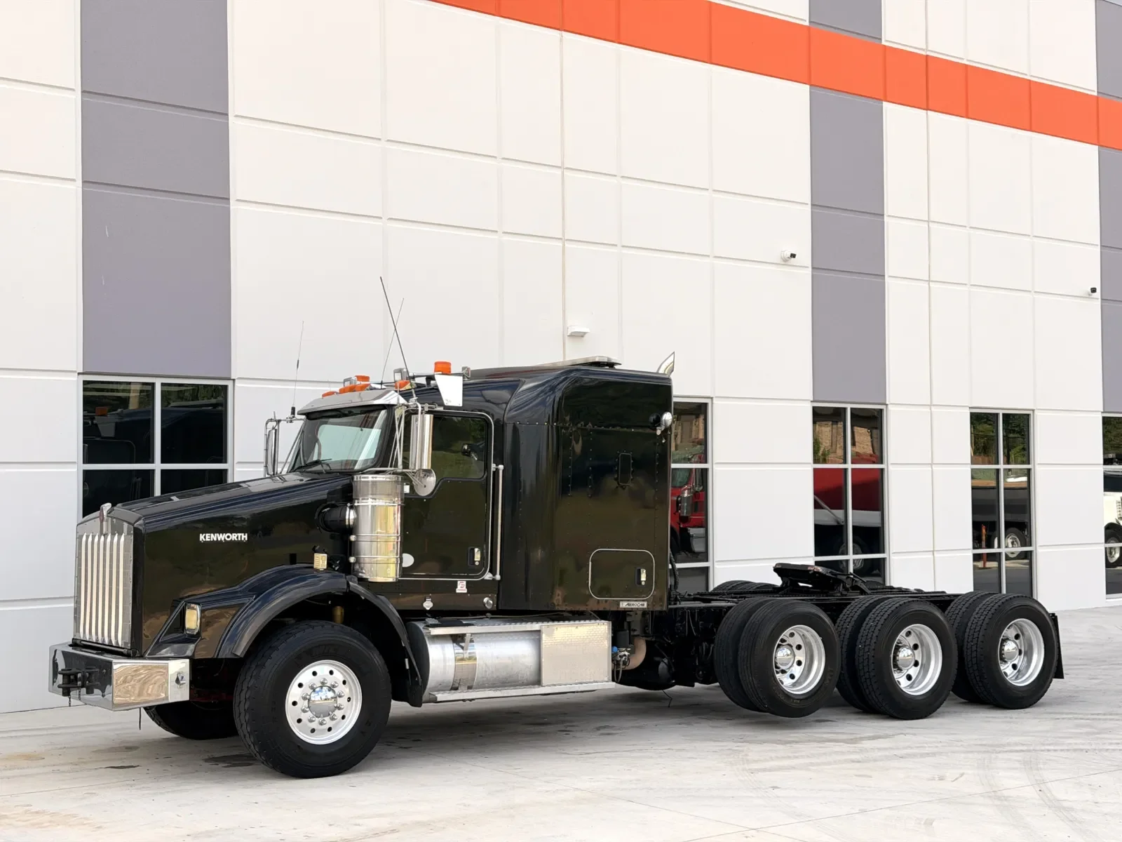 2012 Kenworth T800 in Greer, SC — photo 2