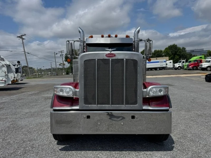 2022 Peterbilt 389 in Landover, MD — photo 12
