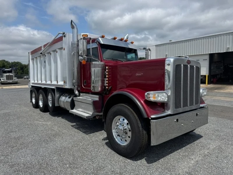 2022 Peterbilt 389 in Landover, MD — photo 11