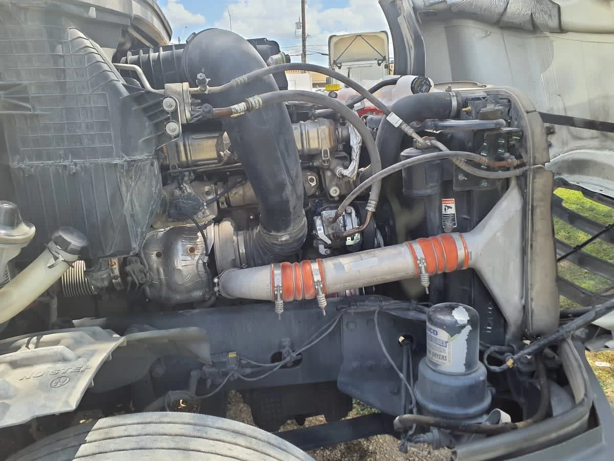 2022 Freightliner Cascadia in Converse, TX — photo 9