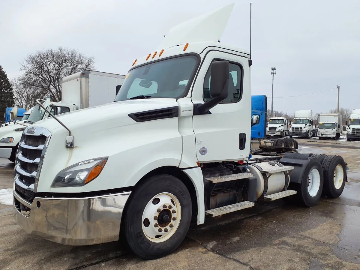 2020 Freightliner Cascadia in Oak Creek, WI