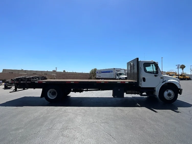 2021 Freightliner eM2 in Torrance, CA — photo 9