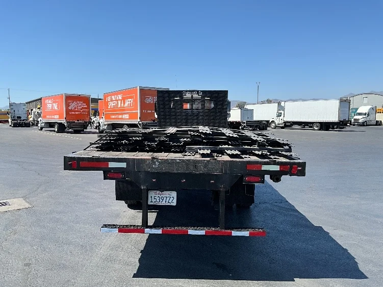 2021 Freightliner eM2 in Torrance, CA — photo 6