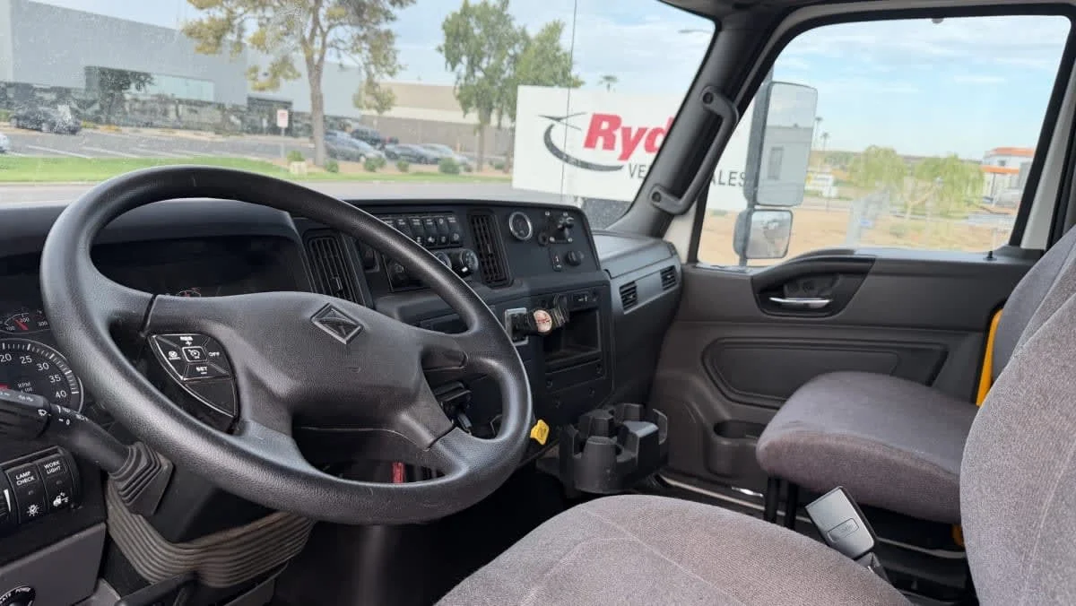 2022 International MV in Phoenix, AZ — photo 7