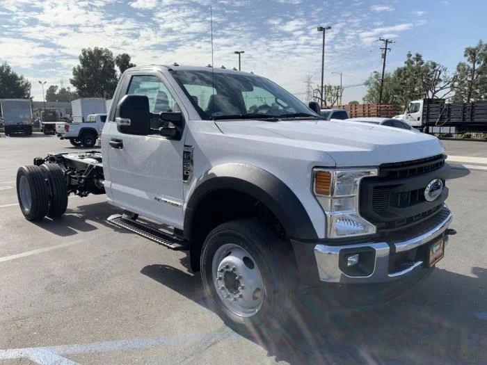 2026 Ford F-550 — photo 8