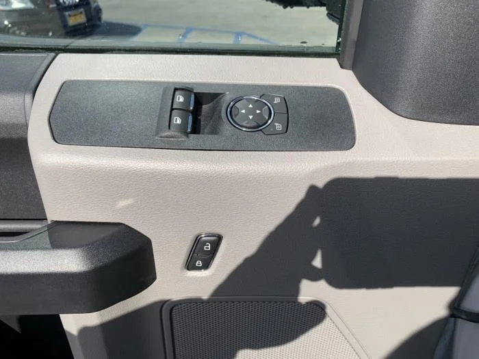 2026 Ford F-550 — photo 14
