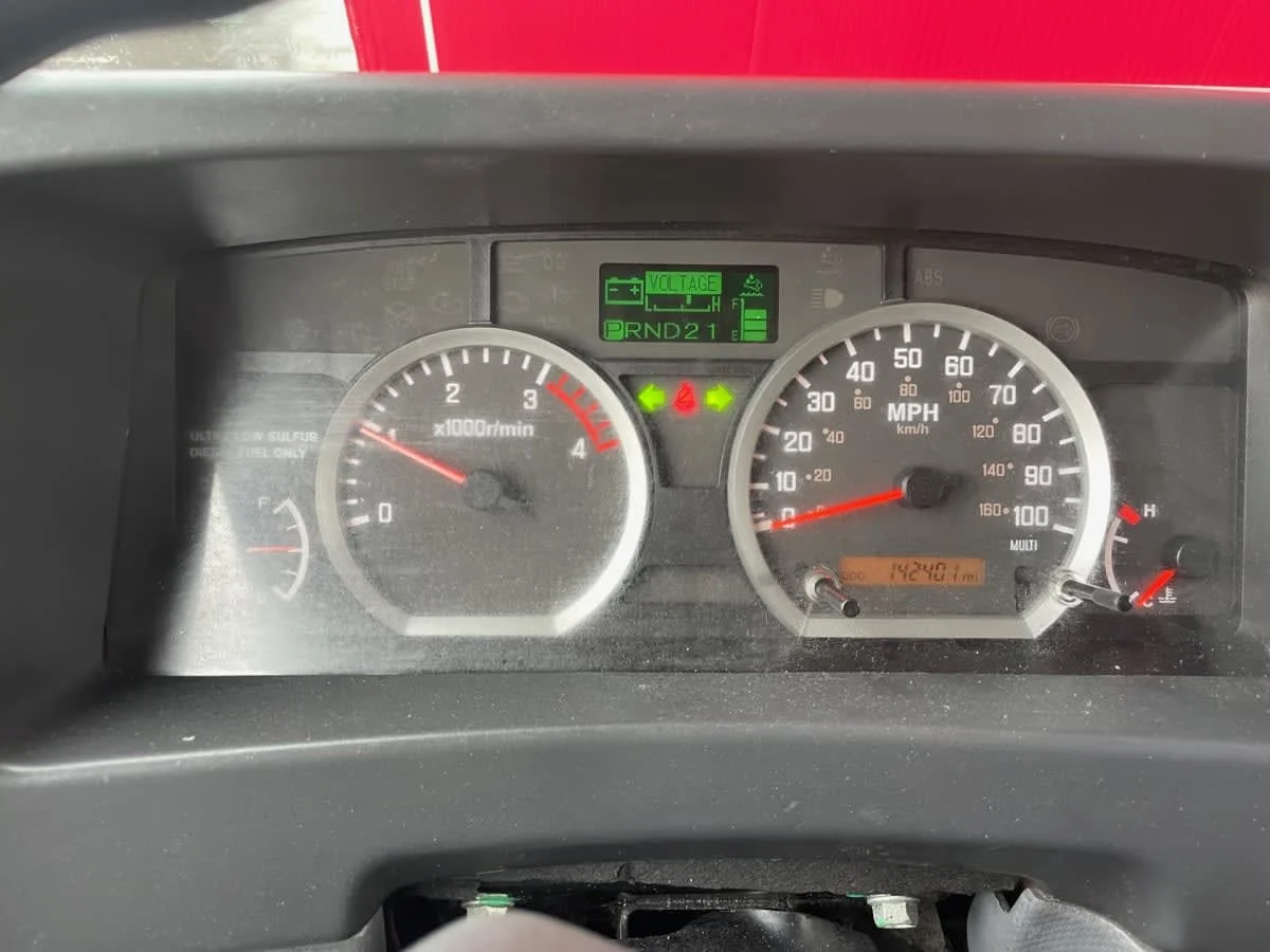 2019 Isuzu NQR in Farmingdale, NY — photo 11