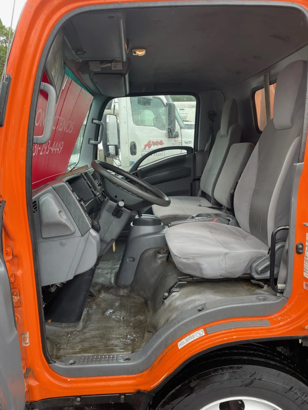 2019 Isuzu NQR in Farmingdale, NY — photo 8