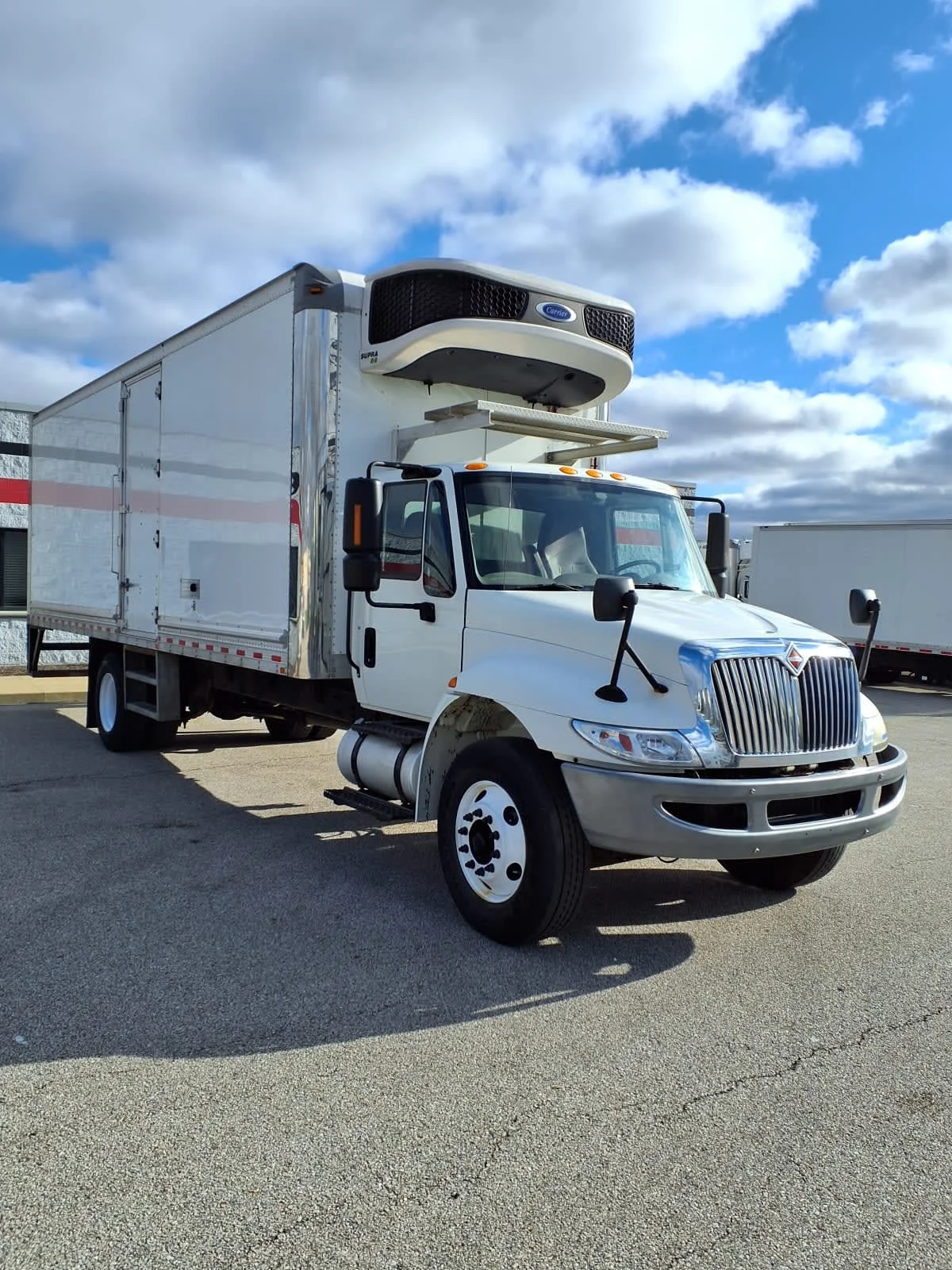 2018 International 4300 in Cleveland, OH — photo 3