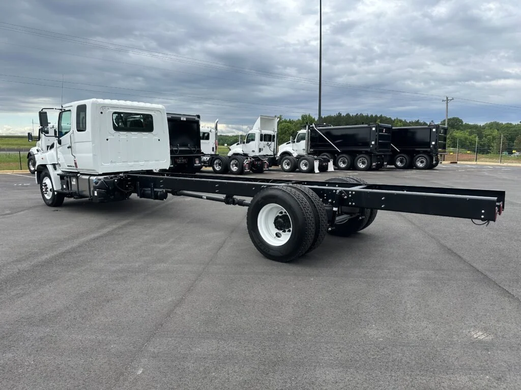 2027 Hino in Gulfport, MS — photo 3