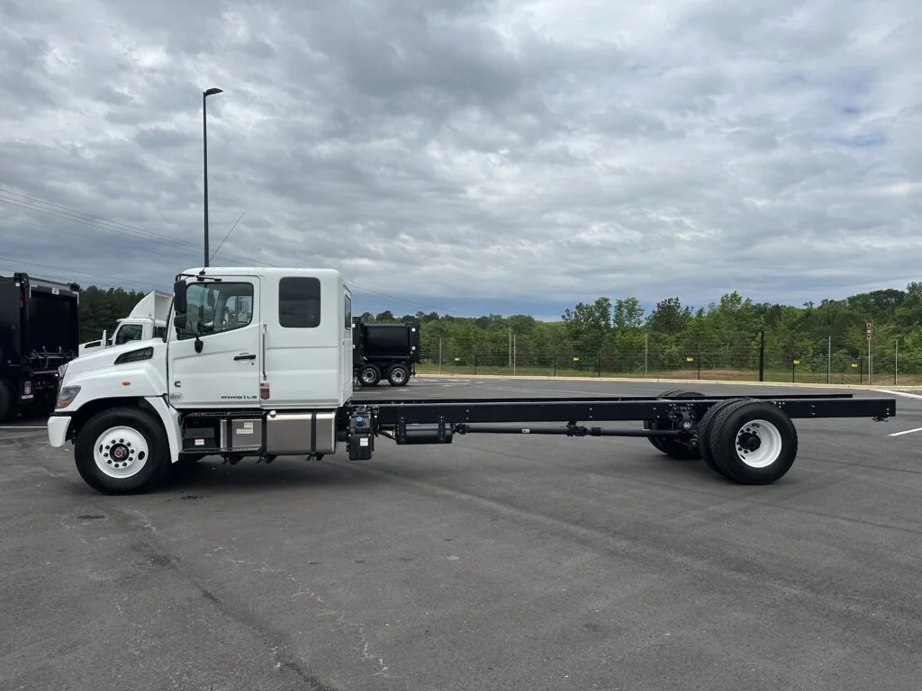 2027 Hino in Gulfport, MS — photo 4