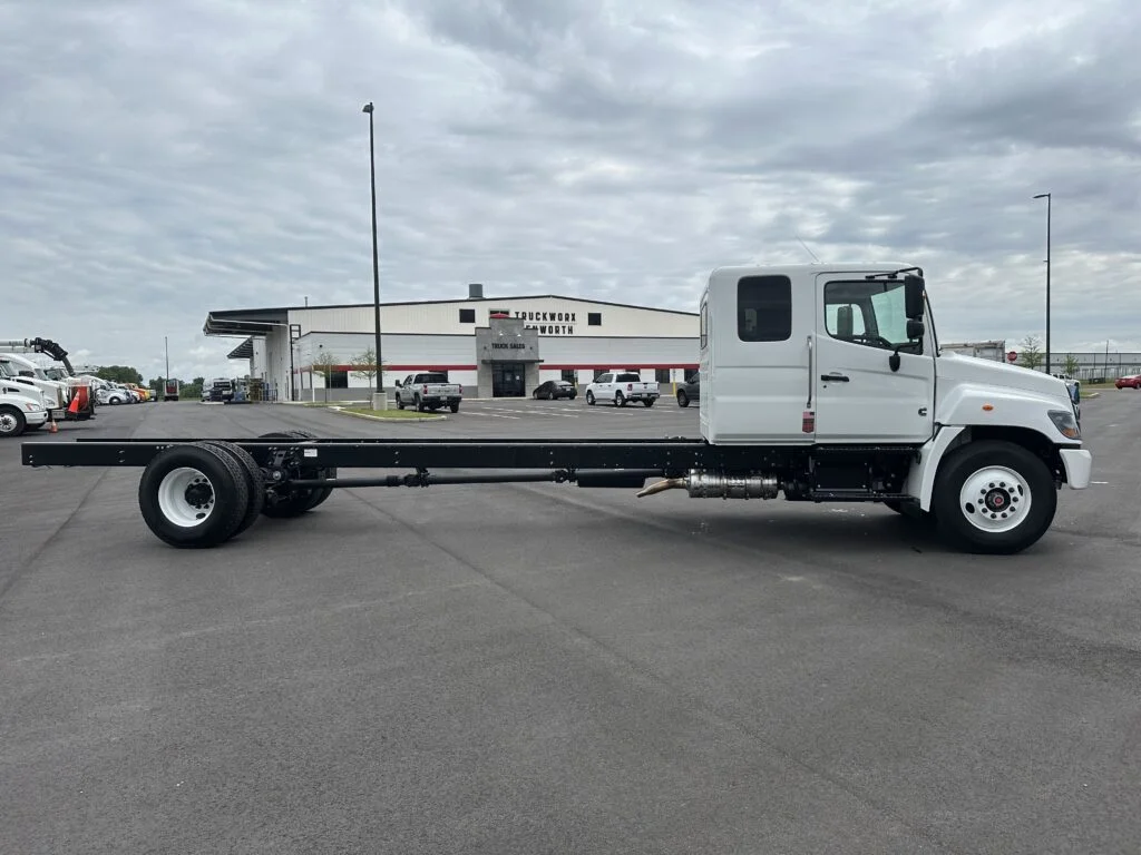 2027 Hino in Gulfport, MS — photo 6