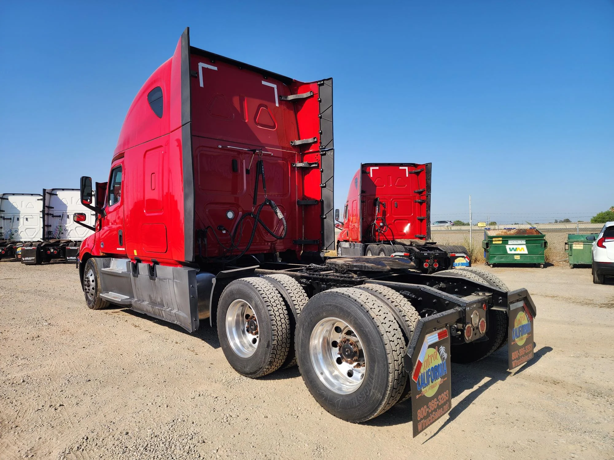 2020 Freightliner Cascadia in French Camp, CA — photo 4