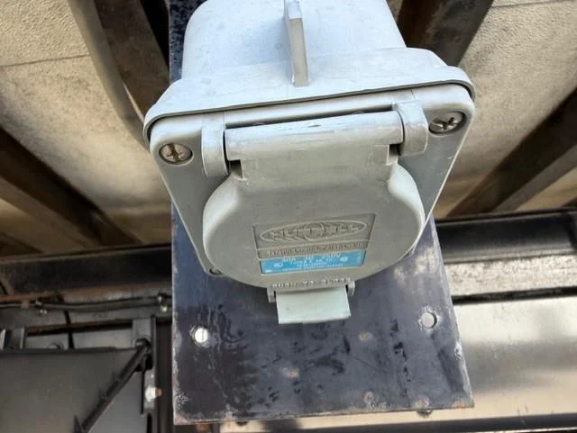 2020 Freightliner M2 106 — photo 11