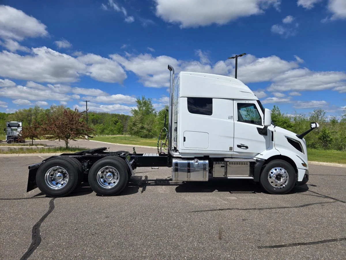 2027 Volvo in Elk River, MN — photo 6
