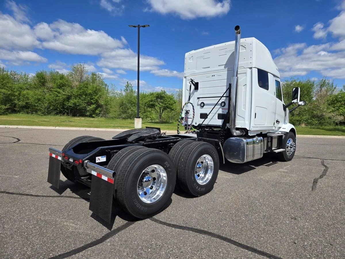 2027 Volvo in Elk River, MN — photo 5