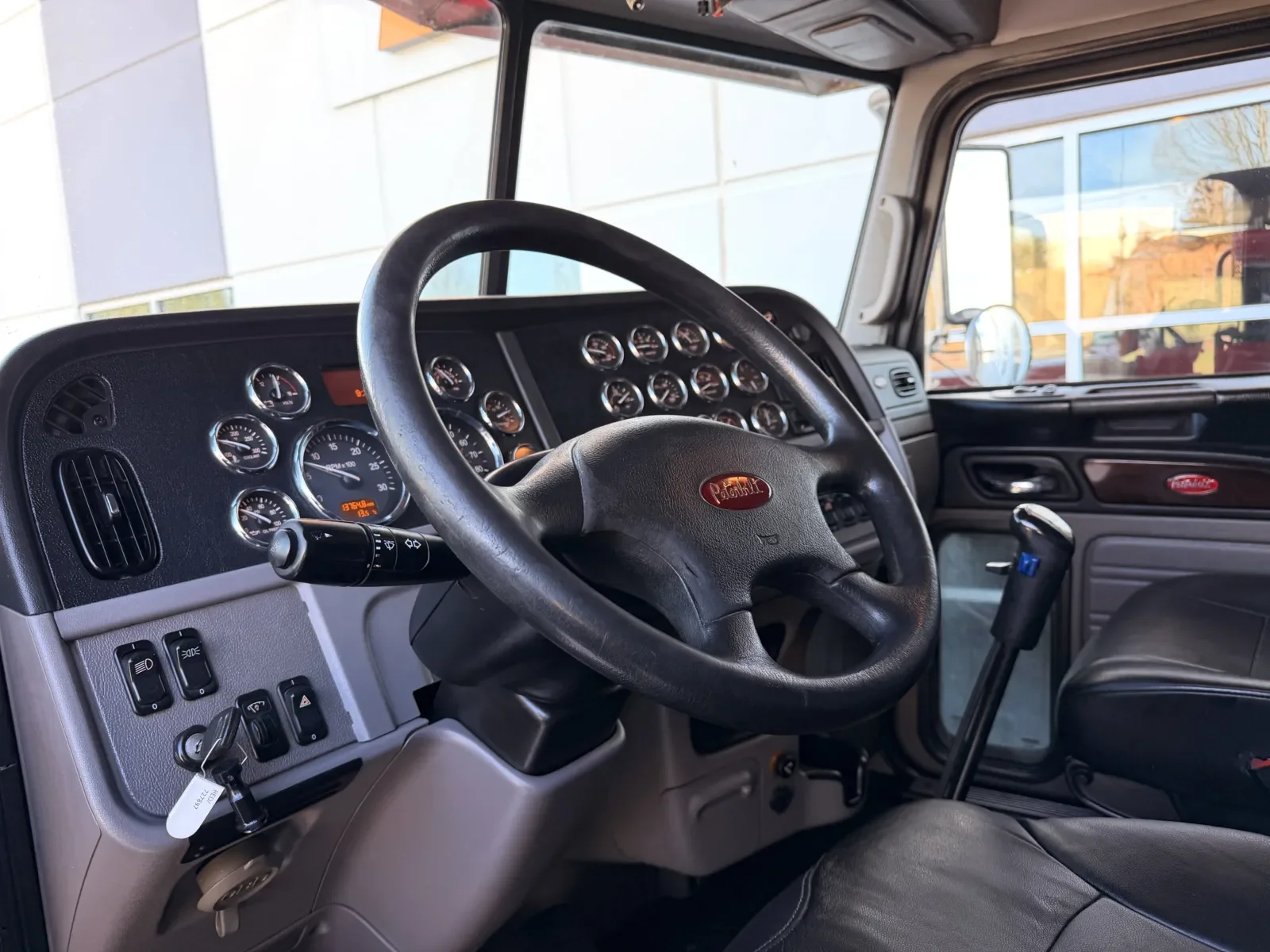 2021 Peterbilt 389 in Greer, SC — photo 16
