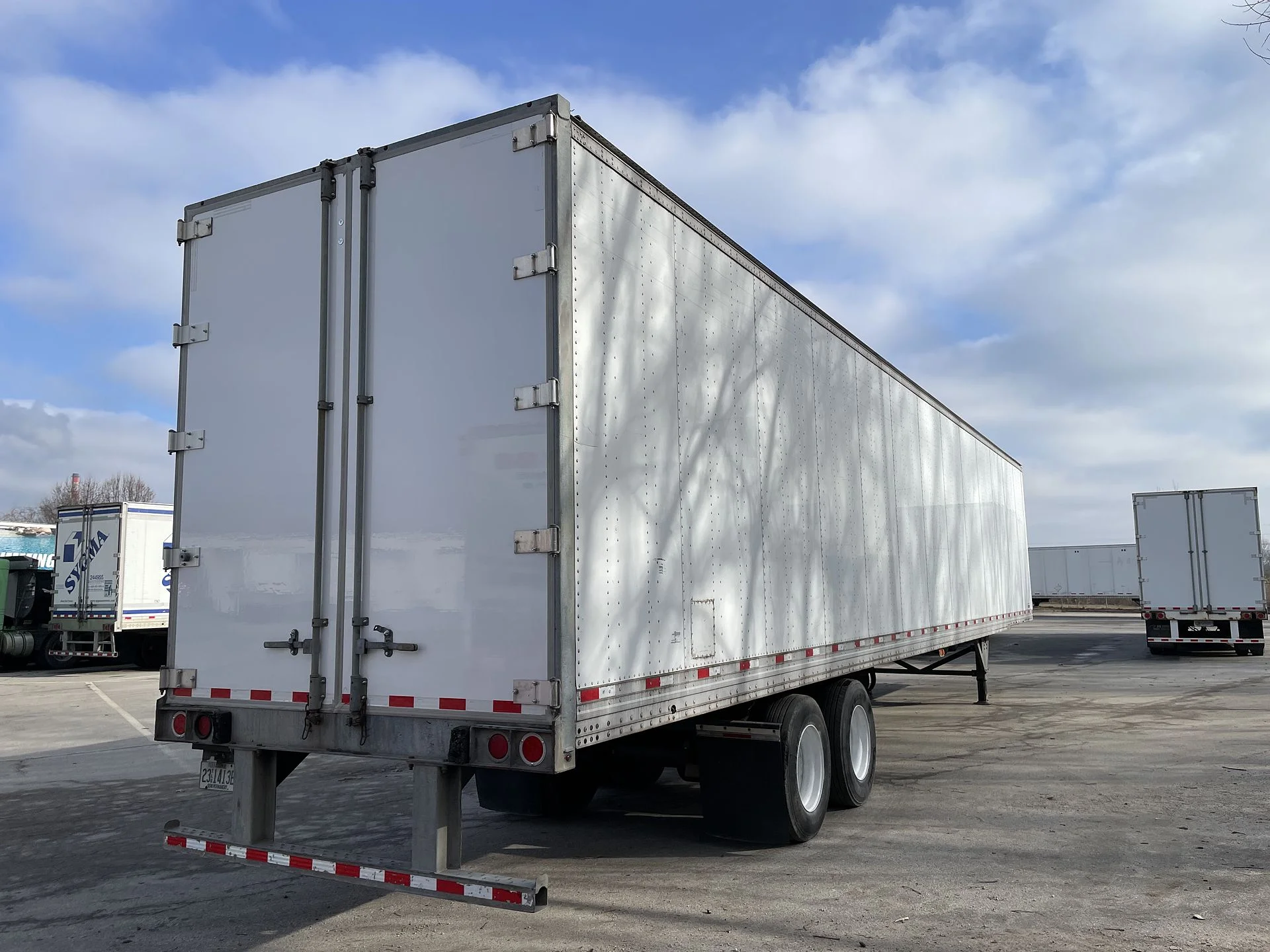 2016 Hyundai Translead in Council Bluffs, IA — photo 2