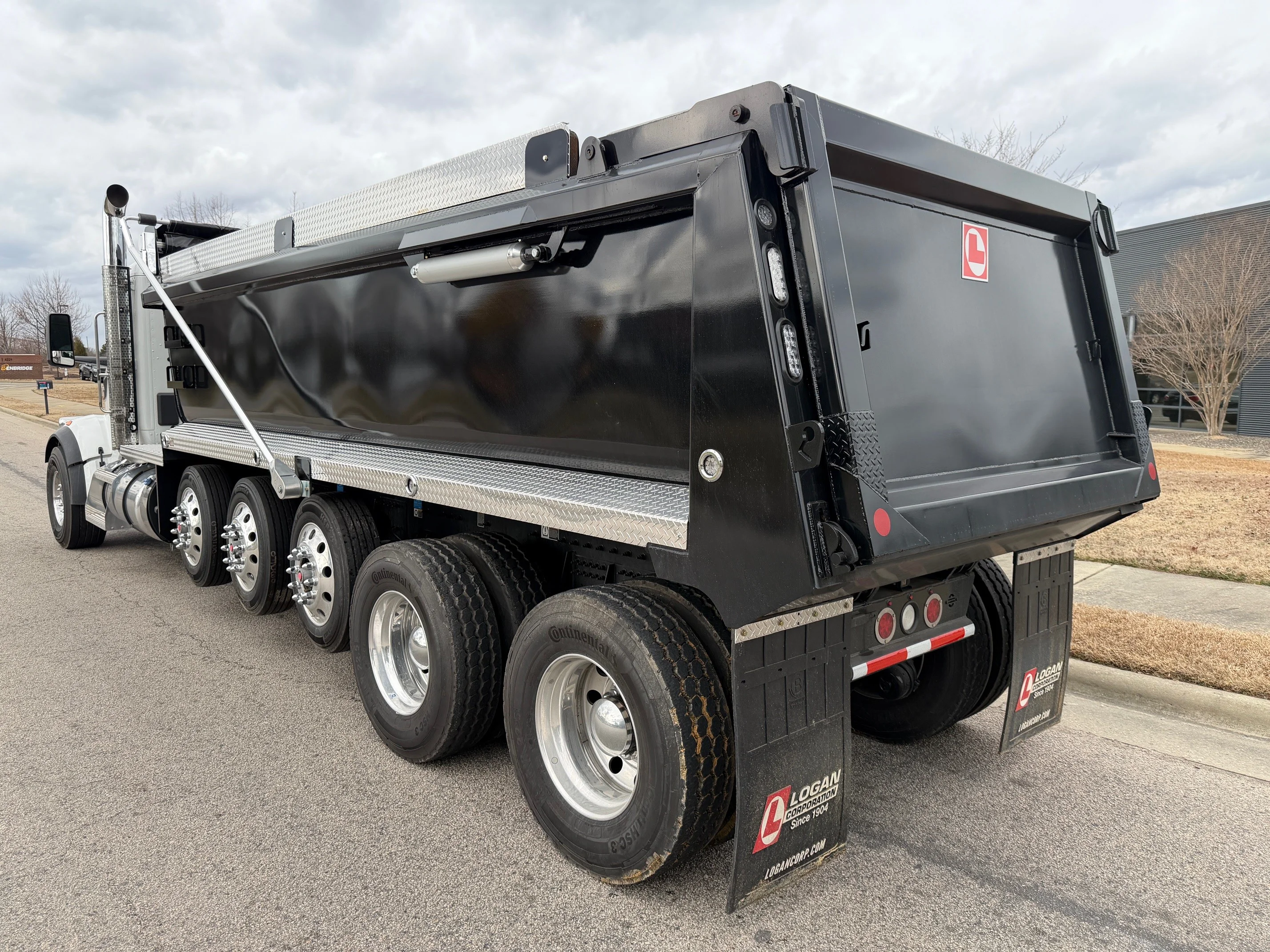2026 Peterbilt 567 in Raleigh, NC — photo 3