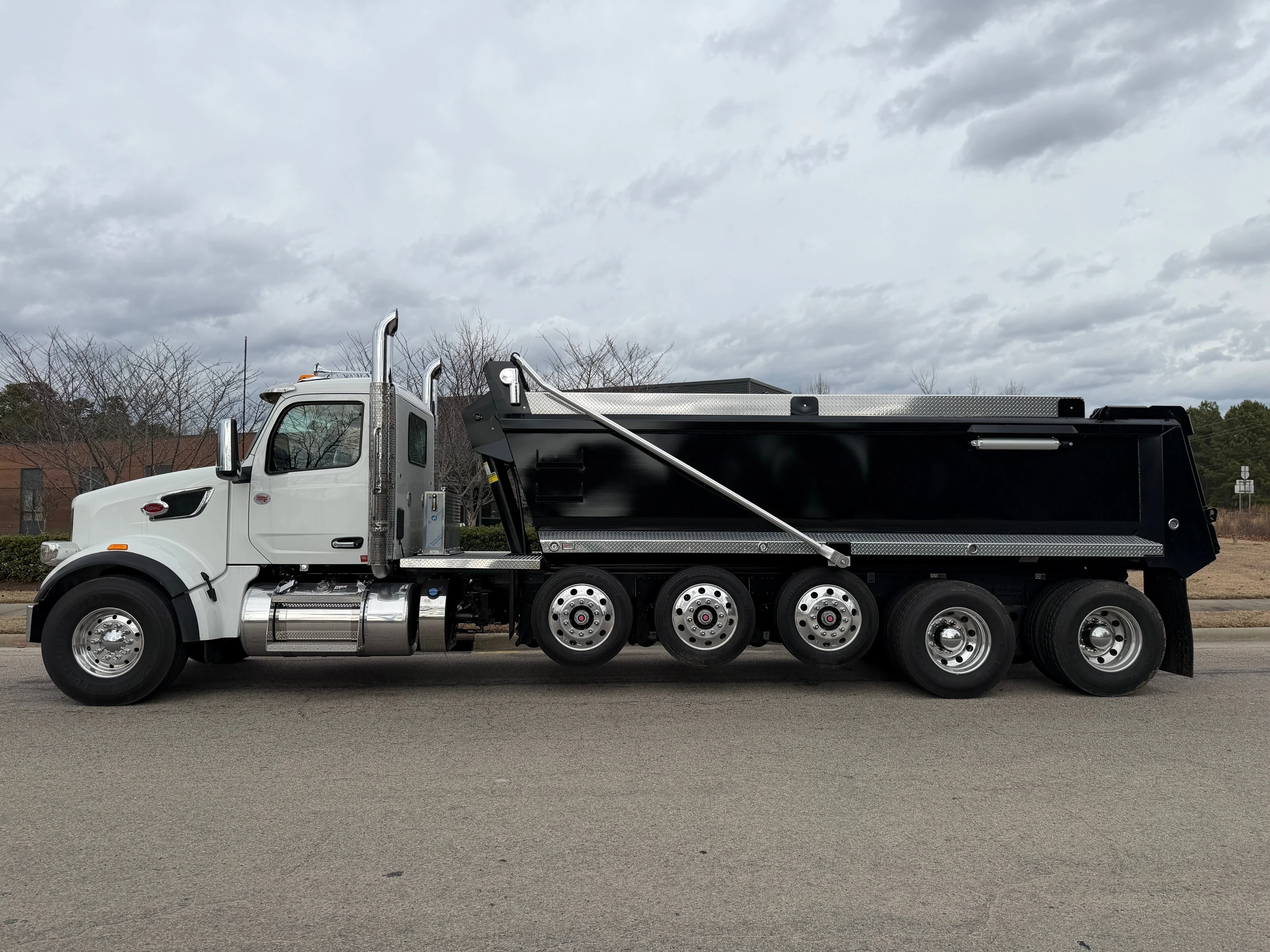 2026 Peterbilt 567 in Raleigh, NC — photo 2