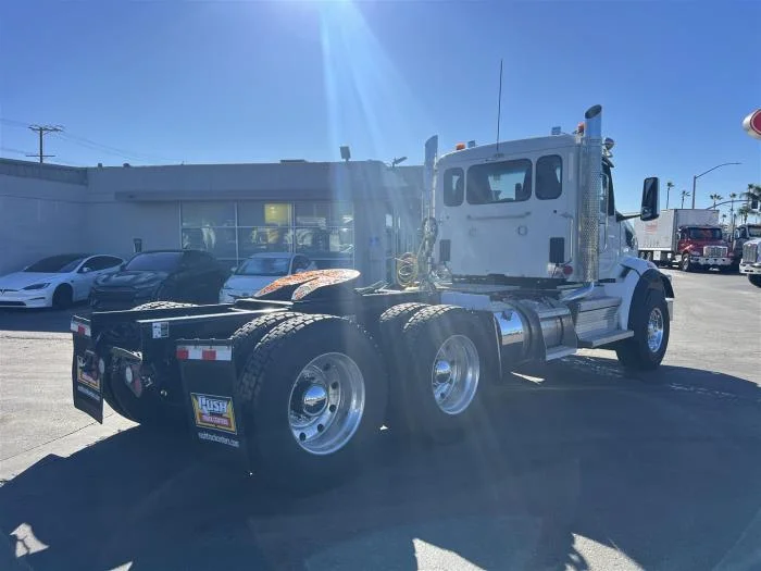 2027 Peterbilt 567 in Sylmar, CA — photo 9